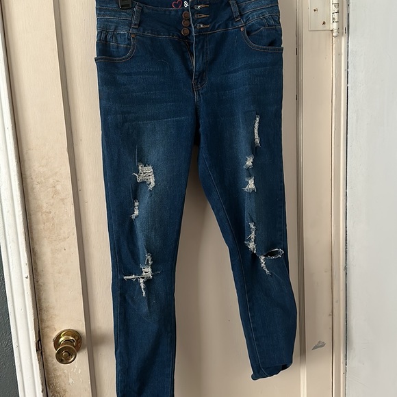 Heart and Lovely jeans. Size 11. Only wore a few times - Picture 2 of 2